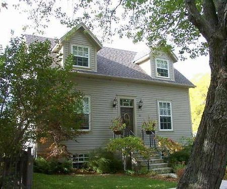 Antique Slumber Old Town Bed & Breakfast Niagara-on-the-Lake Exterior photo